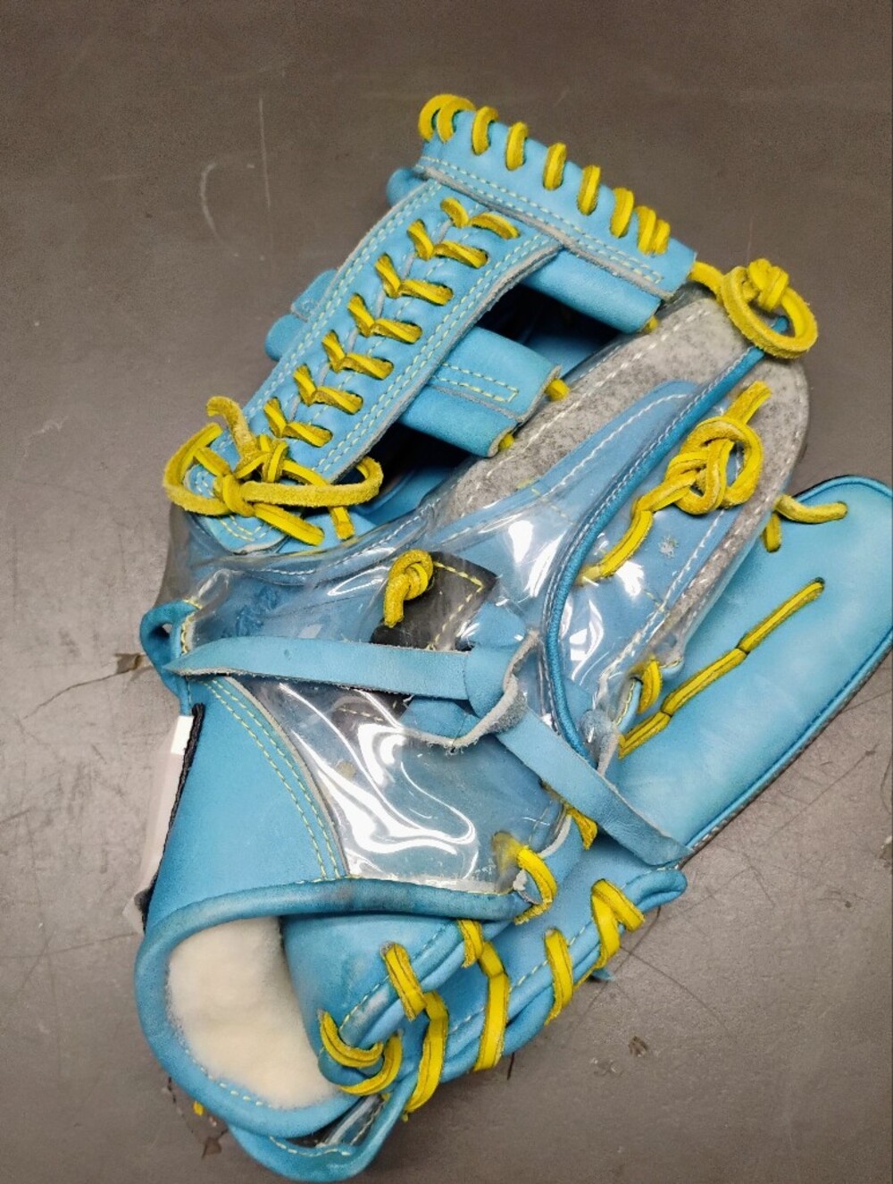 Mizuno The Original Clear Baseball Glove